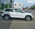 Білий Шкода Kodiaq, об'ємом двигуна 1.97 л та пробігом 221 тис. км за 24200 $, фото 3 на Automoto.ua