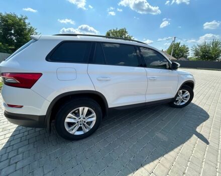 Білий Шкода Kodiaq, об'ємом двигуна 2 л та пробігом 300 тис. км за 22000 $, фото 3 на Automoto.ua