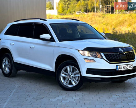 Белый Шкода Kodiaq, объемом двигателя 2 л и пробегом 186 тыс. км за 27777 $, фото 2 на Automoto.ua
