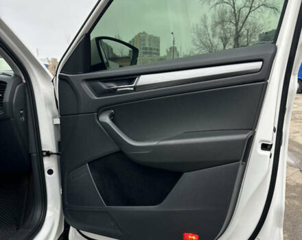 Белый Шкода Kodiaq, объемом двигателя 1.97 л и пробегом 200 тыс. км за 23000 $, фото 21 на Automoto.ua