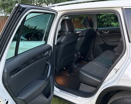 Білий Шкода Kodiaq, об'ємом двигуна 1.97 л та пробігом 215 тис. км за 31950 $, фото 63 на Automoto.ua