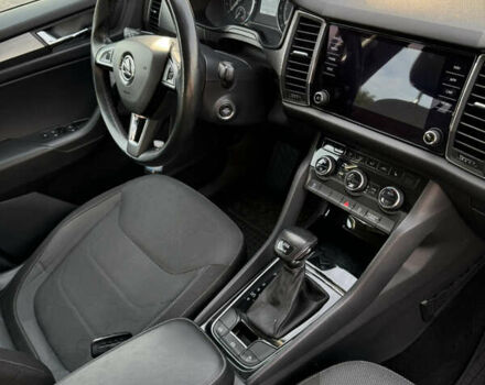 Белый Шкода Kodiaq, объемом двигателя 1.97 л и пробегом 260 тыс. км за 24900 $, фото 3 на Automoto.ua