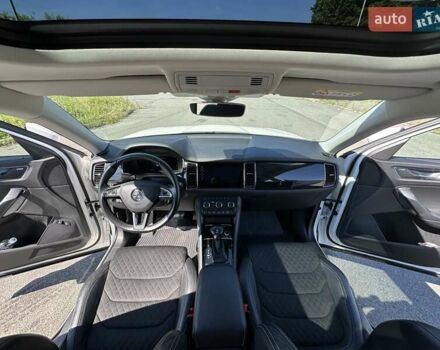Білий Шкода Kodiaq, об'ємом двигуна 1.97 л та пробігом 215 тис. км за 31950 $, фото 101 на Automoto.ua