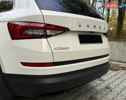 Білий Шкода Kodiaq, об'ємом двигуна 1.97 л та пробігом 79 тис. км за 31000 $, фото 17 на Automoto.ua