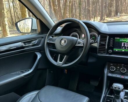 Білий Шкода Kodiaq, об'ємом двигуна 2 л та пробігом 160 тис. км за 27400 $, фото 13 на Automoto.ua