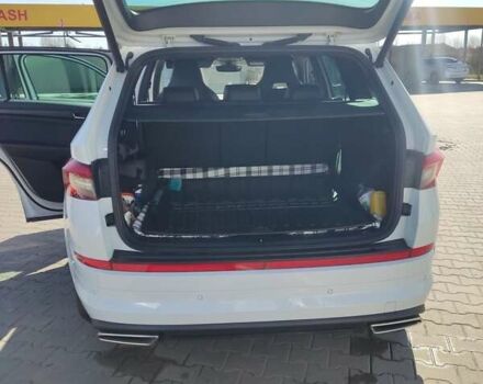 Білий Шкода Kodiaq, об'ємом двигуна 1.97 л та пробігом 160 тис. км за 35999 $, фото 5 на Automoto.ua