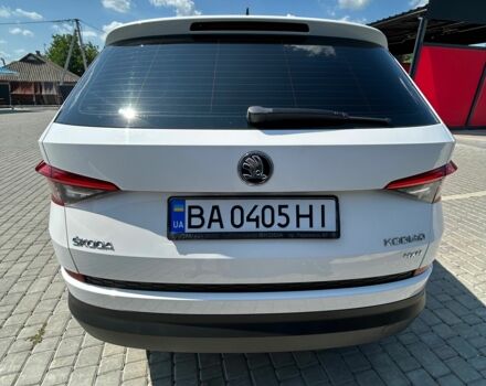 Білий Шкода Kodiaq, об'ємом двигуна 2 л та пробігом 300 тис. км за 22000 $, фото 1 на Automoto.ua