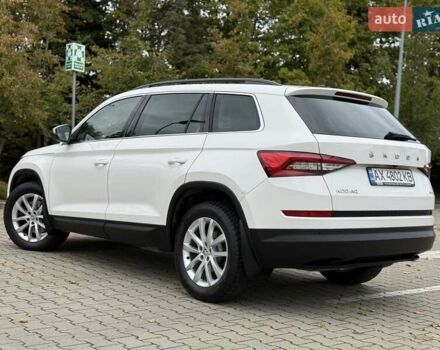 Белый Шкода Kodiaq, объемом двигателя 1.98 л и пробегом 56 тыс. км за 30500 $, фото 14 на Automoto.ua