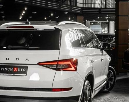 Белый Шкода Kodiaq, объемом двигателя 1.97 л и пробегом 202 тыс. км за 29900 $, фото 53 на Automoto.ua