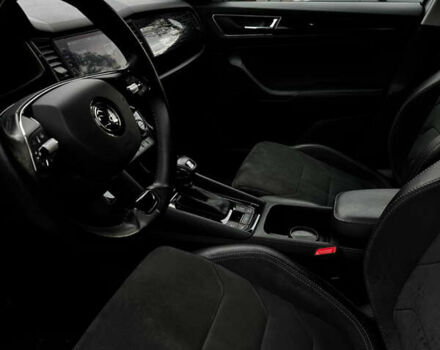 Белый Шкода Kodiaq, объемом двигателя 1.98 л и пробегом 113 тыс. км за 32000 $, фото 12 на Automoto.ua