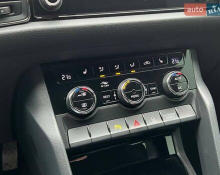 Білий Шкода Kodiaq, об'ємом двигуна 1.98 л та пробігом 75 тис. км за 29490 $, фото 26 на Automoto.ua