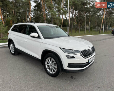 Белый Шкода Kodiaq, объемом двигателя 2 л и пробегом 225 тыс. км за 21800 $, фото 8 на Automoto.ua
