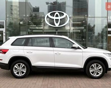 Білий Шкода Kodiaq, об'ємом двигуна 1.98 л та пробігом 131 тис. км за 24205 $, фото 15 на Automoto.ua