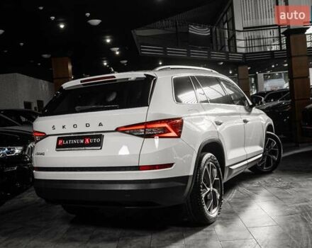 Белый Шкода Kodiaq, объемом двигателя 1.97 л и пробегом 202 тыс. км за 29900 $, фото 46 на Automoto.ua