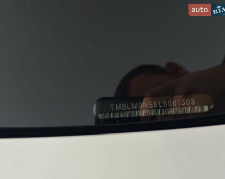 Белый Шкода Kodiaq, объемом двигателя 2 л и пробегом 195 тыс. км за 34999 $, фото 64 на Automoto.ua