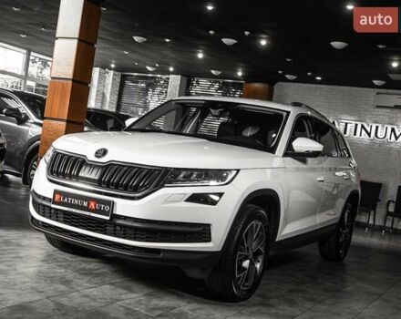 Белый Шкода Kodiaq, объемом двигателя 1.97 л и пробегом 202 тыс. км за 29900 $, фото 33 на Automoto.ua