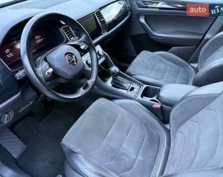 Белый Шкода Kodiaq, объемом двигателя 1.98 л и пробегом 95 тыс. км за 26699 $, фото 14 на Automoto.ua