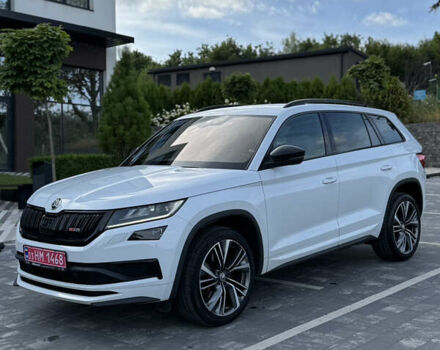 Шкода Kodiaq 2020 в Ужгороде на Automoto.ua Белый Шкода Kodiaq, объемом двигателя 2 л и пробегом 194 тыс. км за 34500 $, фото 6 на Automoto.ua