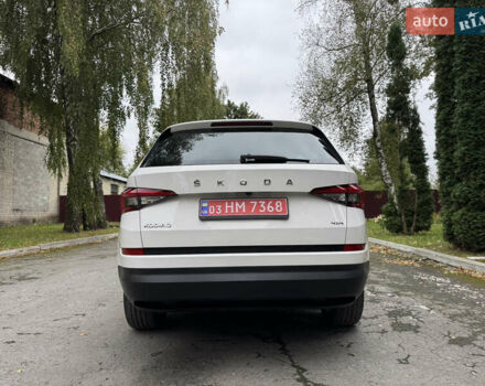 Белый Шкода Kodiaq, объемом двигателя 1.97 л и пробегом 237 тыс. км за 26500 $, фото 10 на Automoto.ua
