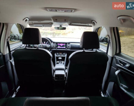 Белый Шкода Kodiaq, объемом двигателя 1.98 л и пробегом 74 тыс. км за 29500 $, фото 18 на Automoto.ua
