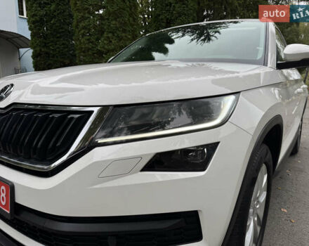 Белый Шкода Kodiaq, объемом двигателя 1.97 л и пробегом 237 тыс. км за 26500 $, фото 17 на Automoto.ua