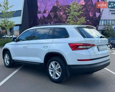 Белый Шкода Kodiaq, объемом двигателя 1.98 л и пробегом 72 тыс. км за 31990 $, фото 4 на Automoto.ua