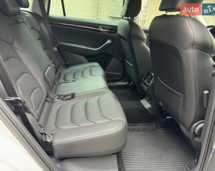 Белый Шкода Kodiaq, объемом двигателя 1.97 л и пробегом 237 тыс. км за 26500 $, фото 67 на Automoto.ua