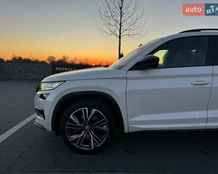 Белый Шкода Kodiaq, объемом двигателя 2 л и пробегом 195 тыс. км за 34999 $, фото 26 на Automoto.ua
