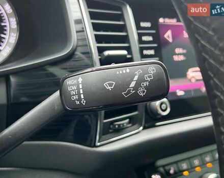 Білий Шкода Kodiaq, об'ємом двигуна 1.98 л та пробігом 75 тис. км за 29490 $, фото 20 на Automoto.ua