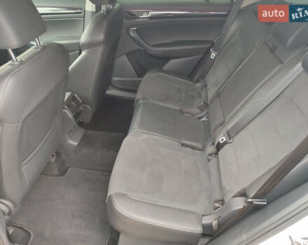 Белый Шкода Kodiaq, объемом двигателя 1.98 л и пробегом 74 тыс. км за 29500 $, фото 20 на Automoto.ua