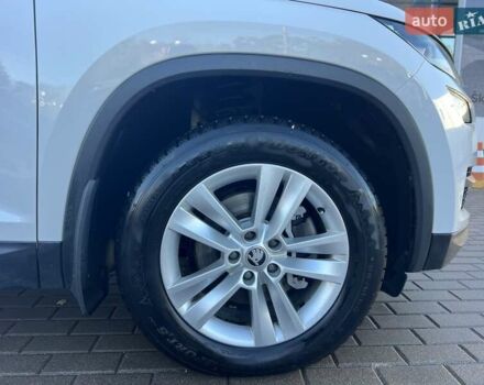 Белый Шкода Kodiaq, объемом двигателя 1.97 л и пробегом 219 тыс. км за 26200 $, фото 15 на Automoto.ua