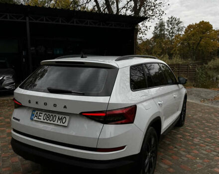 Белый Шкода Kodiaq, объемом двигателя 1.98 л и пробегом 113 тыс. км за 32000 $, фото 3 на Automoto.ua