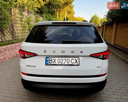 Белый Шкода Kodiaq, объемом двигателя 1.97 л и пробегом 82 тыс. км за 31900 $, фото 4 на Automoto.ua