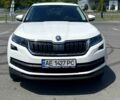 Шкода Kodiaq 2020 в Львове на Automoto.ua Белый Шкода Kodiaq, объемом двигателя 2 л и пробегом 73 тыс. км за 28900 $, фото 1 на Automoto.ua