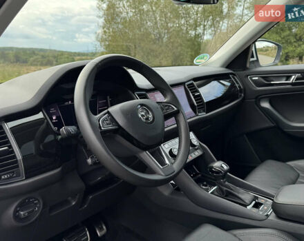 Белый Шкода Kodiaq, объемом двигателя 2 л и пробегом 153 тыс. км за 35600 $, фото 46 на Automoto.ua