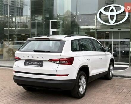 Білий Шкода Kodiaq, об'ємом двигуна 1.98 л та пробігом 131 тис. км за 24205 $, фото 16 на Automoto.ua