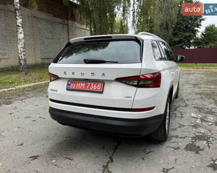Белый Шкода Kodiaq, объемом двигателя 1.97 л и пробегом 237 тыс. км за 26500 $, фото 11 на Automoto.ua