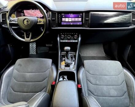 Белый Шкода Kodiaq, объемом двигателя 1.97 л и пробегом 82 тыс. км за 31900 $, фото 26 на Automoto.ua