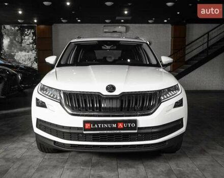 Белый Шкода Kodiaq, объемом двигателя 1.97 л и пробегом 202 тыс. км за 29900 $, фото 39 на Automoto.ua