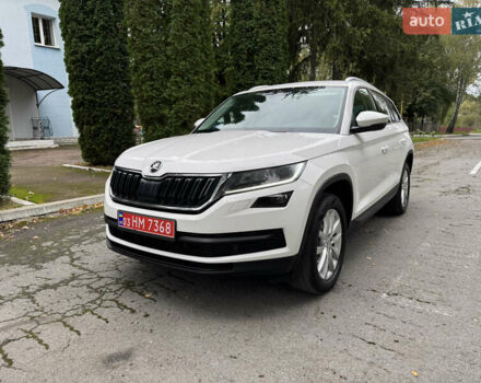 Белый Шкода Kodiaq, объемом двигателя 1.97 л и пробегом 237 тыс. км за 26500 $, фото 3 на Automoto.ua