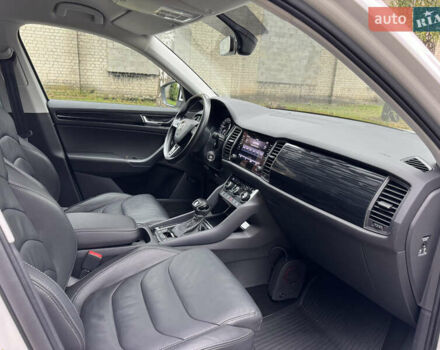 Белый Шкода Kodiaq, объемом двигателя 1.97 л и пробегом 237 тыс. км за 26500 $, фото 75 на Automoto.ua