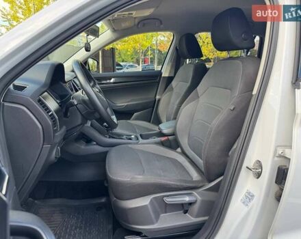 Шкода Kodiaq 2020 у Києві на Automoto.ua Білий Шкода Kodiaq, об'ємом двигуна 1.98 л та пробігом 72 тис. км за 28990 $, фото 7 на Automoto.ua