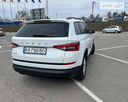 Білий Шкода Kodiaq, об'ємом двигуна 1.98 л та пробігом 150 тис. км за 24300 $, фото 16 на Automoto.ua