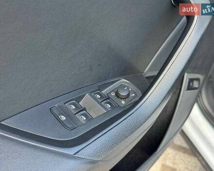 Шкода Kodiaq 2020 у Києві на Automoto.ua Білий Шкода Kodiaq, об'ємом двигуна 1.98 л та пробігом 72 тис. км за 28990 $, фото 11 на Automoto.ua