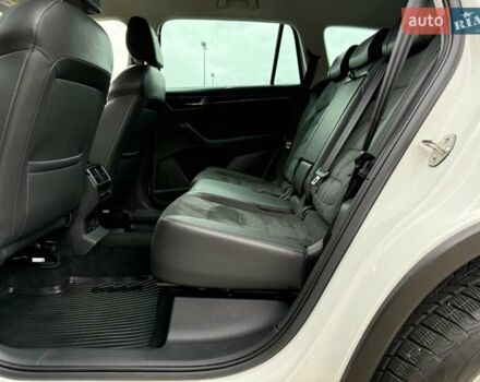 Белый Шкода Kodiaq, объемом двигателя 1.98 л и пробегом 56 тыс. км за 30500 $, фото 74 на Automoto.ua
