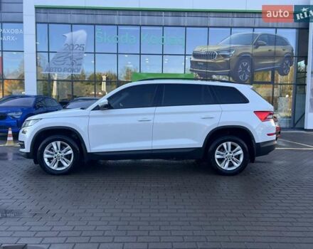 Белый Шкода Kodiaq, объемом двигателя 1.97 л и пробегом 219 тыс. км за 26200 $, фото 5 на Automoto.ua