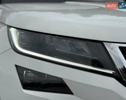 Белый Шкода Kodiaq, объемом двигателя 1.98 л и пробегом 56 тыс. км за 30500 $, фото 48 на Automoto.ua