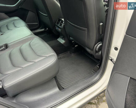 Белый Шкода Kodiaq, объемом двигателя 1.97 л и пробегом 237 тыс. км за 26500 $, фото 65 на Automoto.ua