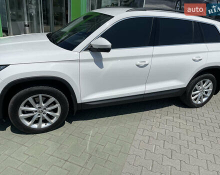 Белый Шкода Kodiaq, объемом двигателя 1.98 л и пробегом 234 тыс. км за 26000 $, фото 17 на Automoto.ua