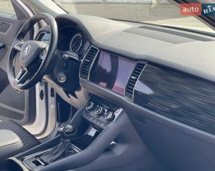 Шкода Kodiaq 2020 в Ужгороде на Automoto.ua Белый Шкода Kodiaq, объемом двигателя 1.97 л и пробегом 267 тыс. км за 26800 $, фото 35 на Automoto.ua